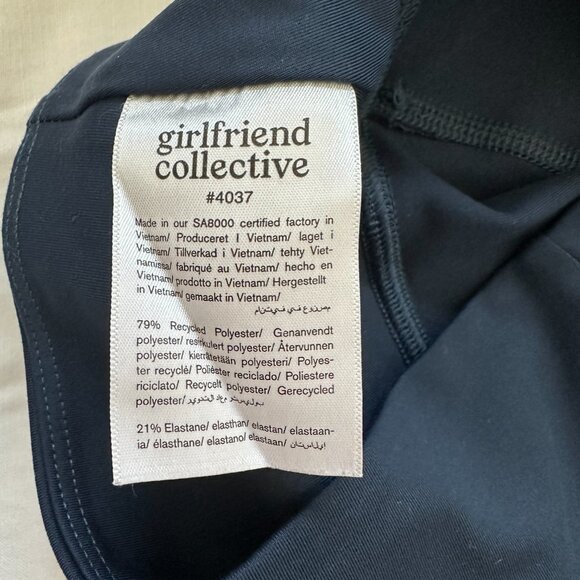 Girlfriend Collective Compressive Pocket Run Short (Midnight) - Picture 8 of 9